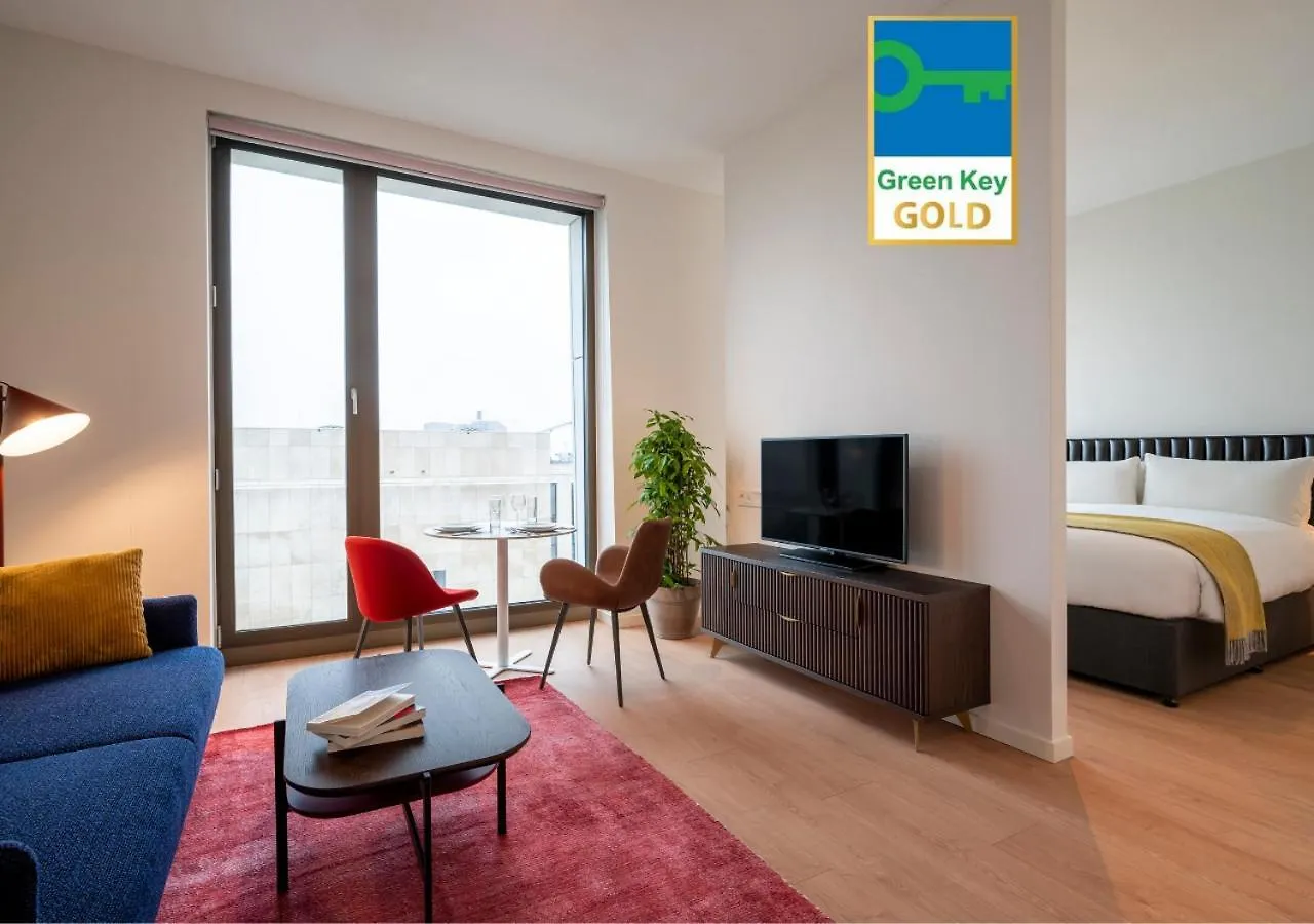 Premier Suites Amsterdam contacts